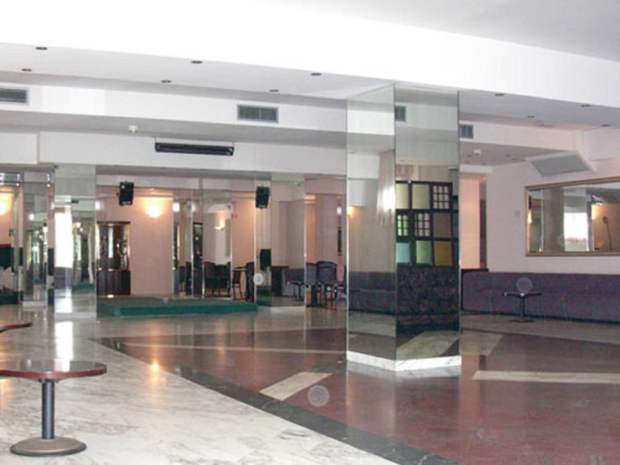 โรงแรมเอ็กเซลซิเออร์ Monticchio  ภายนอก รูปภาพ